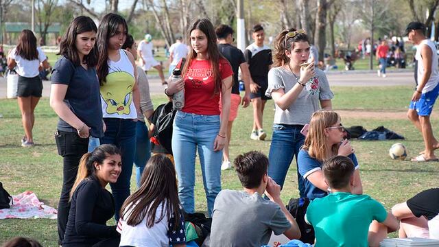 Prohíben las juntadas al aire libre (Impacto Castex)