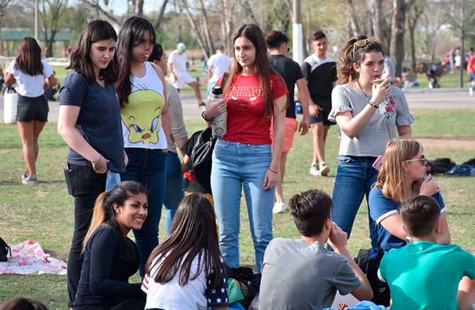 Récord de contagios: La Pampa prohíbe las actividades sociales en espacios públicos