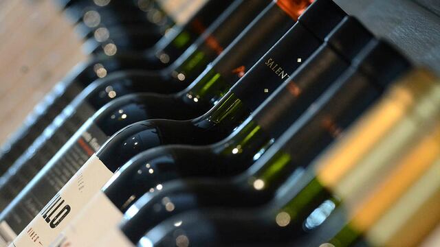 Tanto en Mendoza como en San Juan, los bodegueros sufren el faltante de botellas.