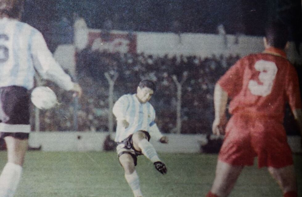 Hace 26 años Maradona deslumbró a los salteños junto a la Selección Argentina