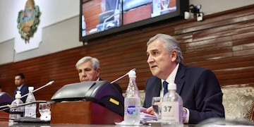 Con un discurso marcado por el repaso de los logros en su gestión y el anuncio de nuevas obras, el gobernador Gerardo Morales inauguró un nuevo período de sesiones ordinarias de la Legislatura de Jujuy.