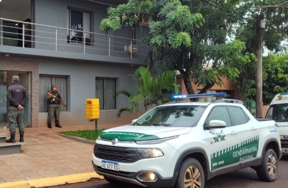 Investigan a una clínica de Cerro Azul por supresión de identidad