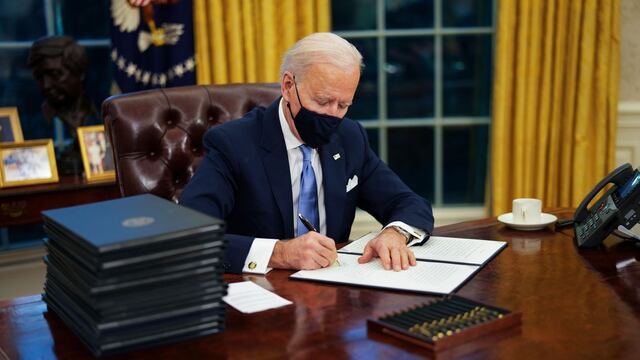 Estados Unidos: Biden ordenó un bombardeo en Siria contra milicias proiraníes