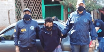 Terminó detenido por portación de arma y resistencia a la autoridad.
