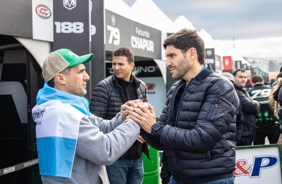Pullaro en la carrera del TC en Rafaela: “Trabajamos para que la provincia de Santa Fe sea capital nacional del deporte”