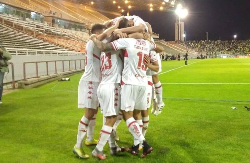 Unión le ganó 2 a 1 a Aldosivi en el primer partido con público