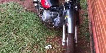 Eldorado: busca información para recuperar su moto robada.