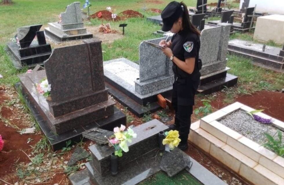 Vecinos de Gobernador López indignados por el vandalismo de panteones