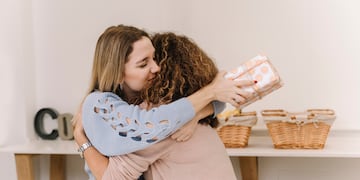 Qué regalar en Navidad para sorprender a una mujer: ideas para todo presupuesto.
