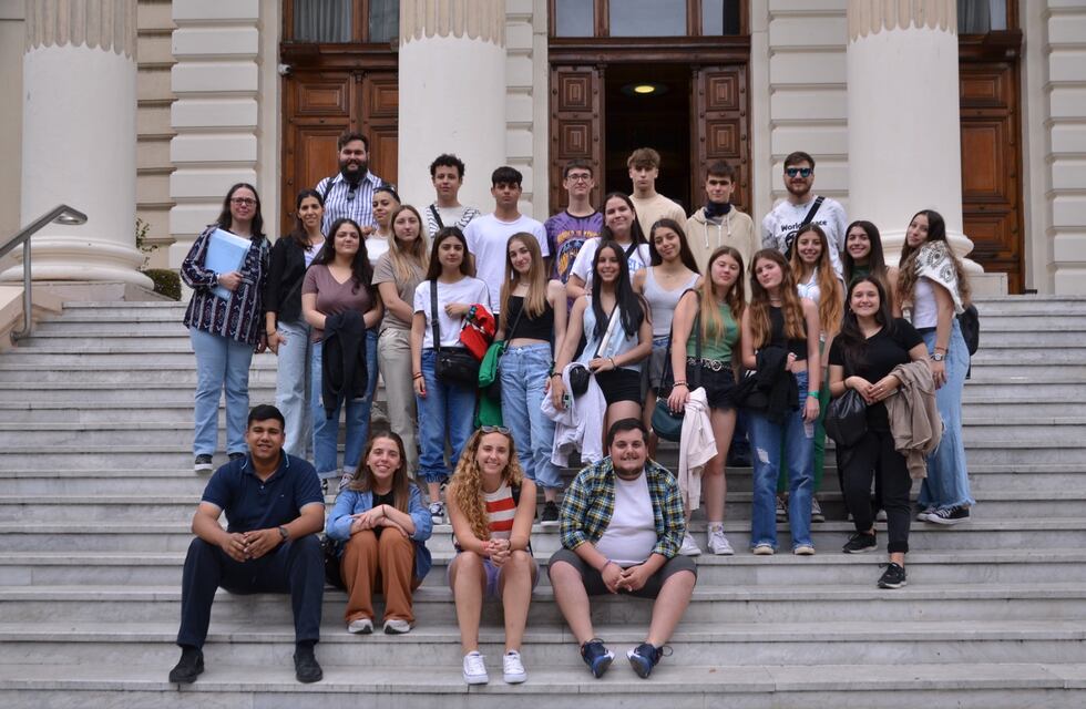 Ganadores del Concejo Estudiantil de Tres Arroyos visitaron La Plata