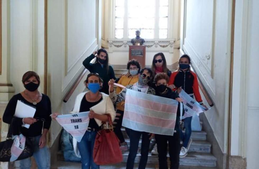 Representantes de la Comunidad Travestis, Trans y No Binarios de Tres Arroyos solicitaron la implementación del Cupo Laboral