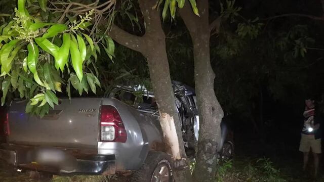 Despiste de una camioneta dejó a un hombre en grave estado en Leandro N. Alem.