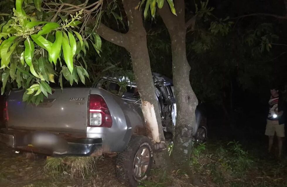 Despiste de una camioneta dejó a un hombre en grave estado en Leandro N. Alem