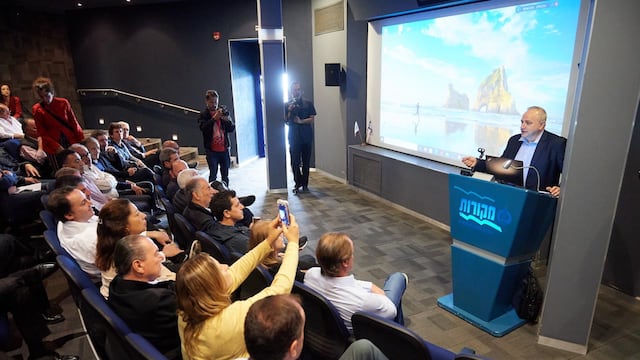 En Israel, Jalil junto a la comitiva Argentina recorrieron la empresa nacional de agua