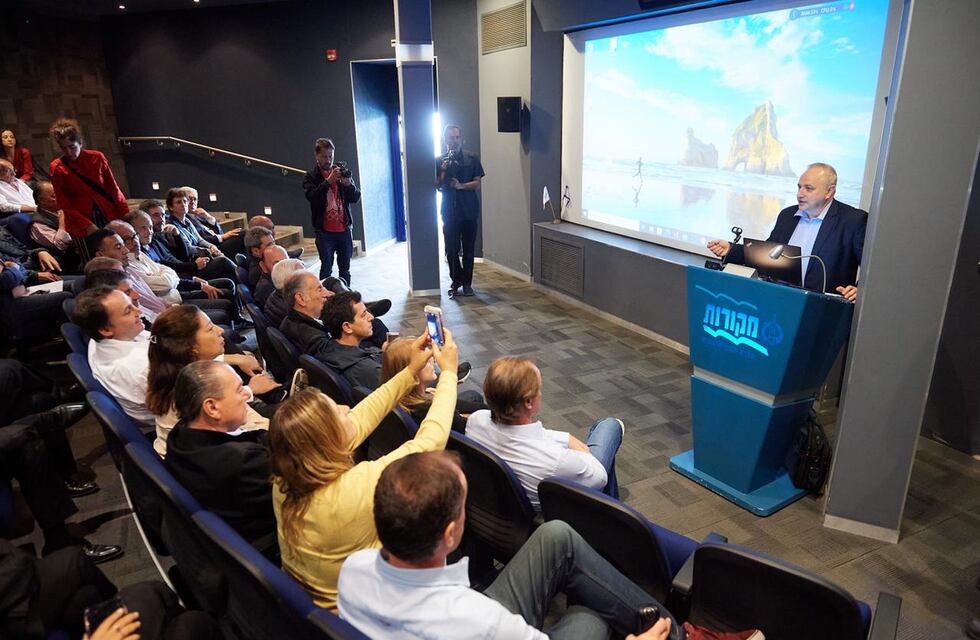 En Israel, Jalil junto a la comitiva Argentina recorrieron la empresa nacional de agua