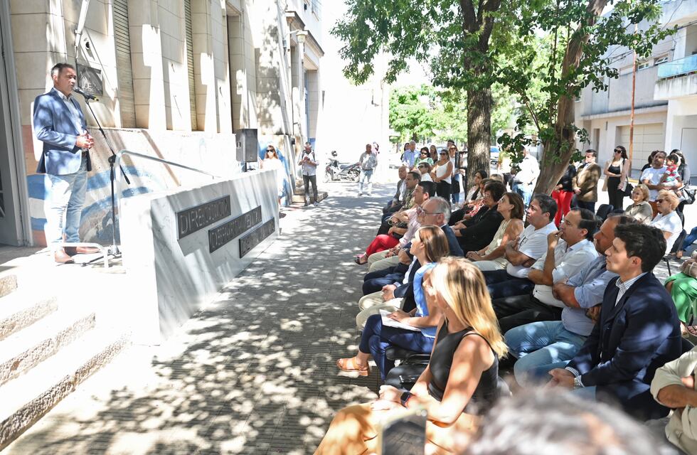 Mauricio Davico participó de la asunción de la nueva Directora Departamental de Escuelas
