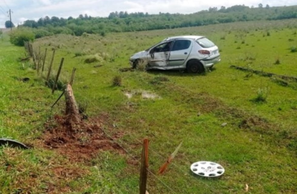 Apóstoles: se accidentó con su vehículo y fue por sus propios medios al hospital