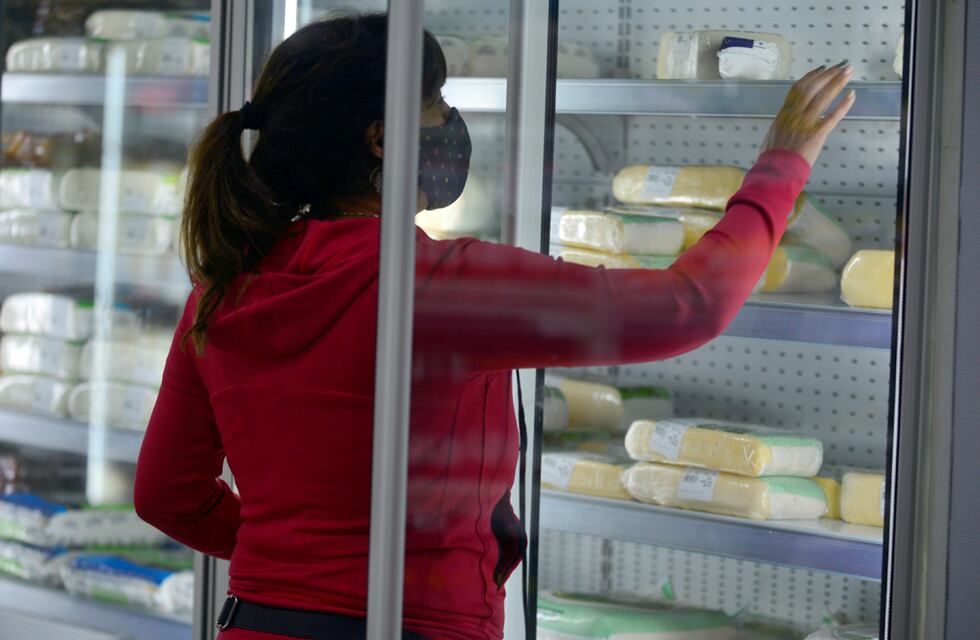 Indec: el ingreso promedio de los argentinos es de $25.284 y viene perdiendo por paliza contra la inflación