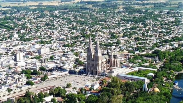 Cómo viajar desde la Ciudad de Buenos Aires a Luján por $300.