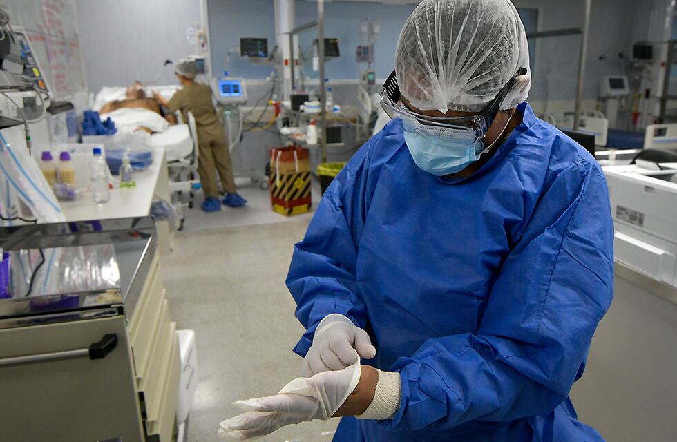 Coronavirus en Mendoza: en una semana subió casi el 8% la ocupación de camas UTI