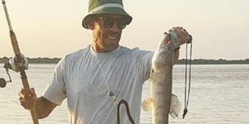 Carlos Tevez visitó Entre Ríos y disfrutó de la pesca en el río Paraná.