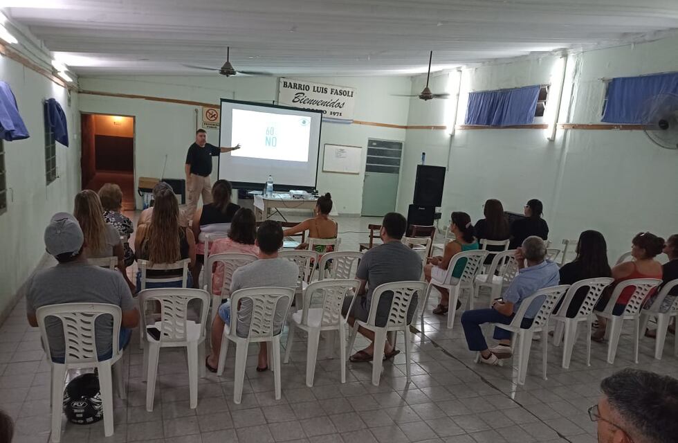 Vecinos de barrio Fasoli se capacitaron para utilizar Ojos en Alerta