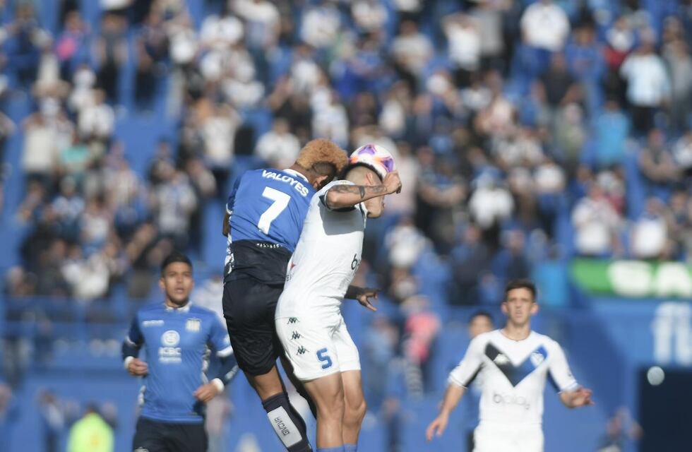 Talleres no pudo sostener el empate y Vélez ganó 2 a 1 en el estadio Amalfitani