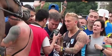 El Polaco en el Maracaná alentando a Boca.