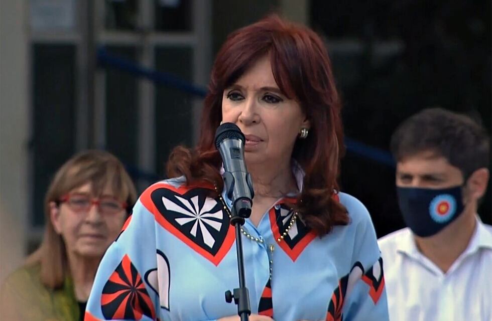 Cristina Kirchner avisó que no se puede pagar la deuda con el FMI y los bonos argentinos cayeron