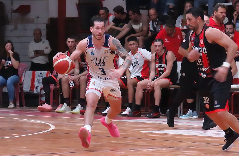Jujuy Básquet cae ante Sportivo Suardi en un partido cerrado