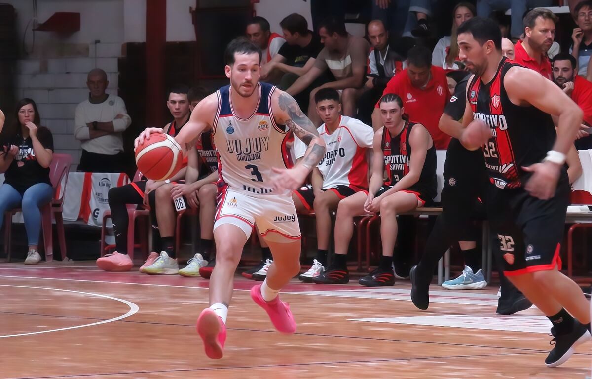 Jujuy Básquet tuvo un arranque intenso en Santa Fe, pero no logró sostener la ventaja en el cierre.