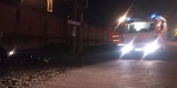 Accidente de tránsito en Puerto Iguazú dejó como saldo dos víctimas gravemente heridas.