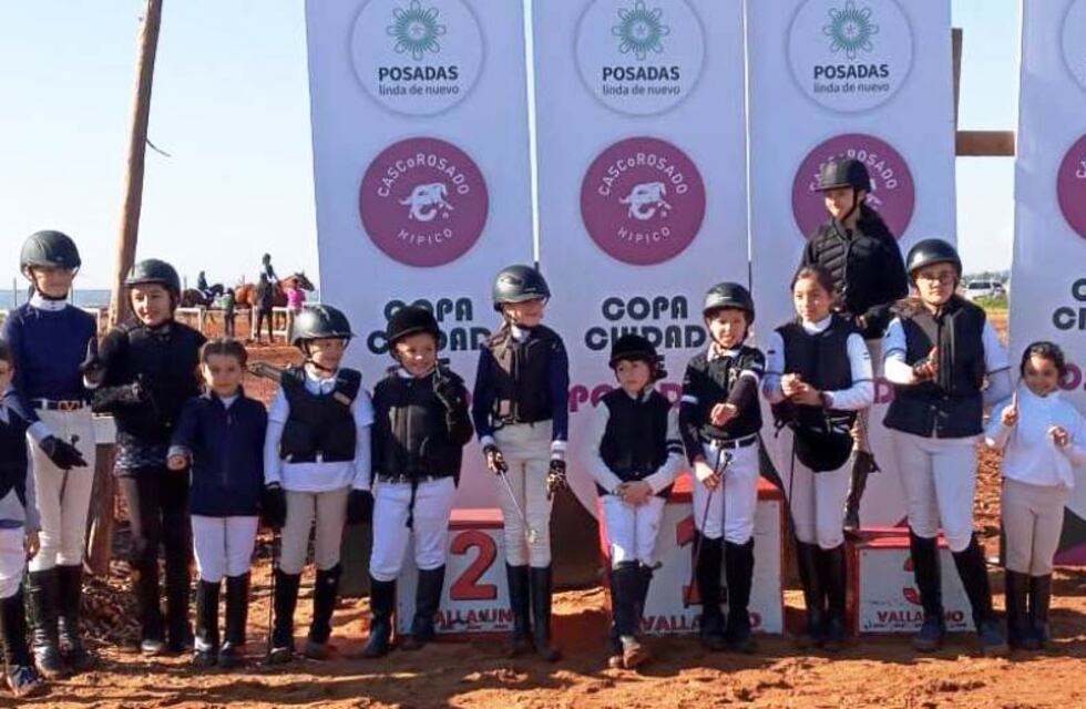 Comenzó el Torneo Hípico “Copa Ciudad de Posadas” en la playa Costa Sur