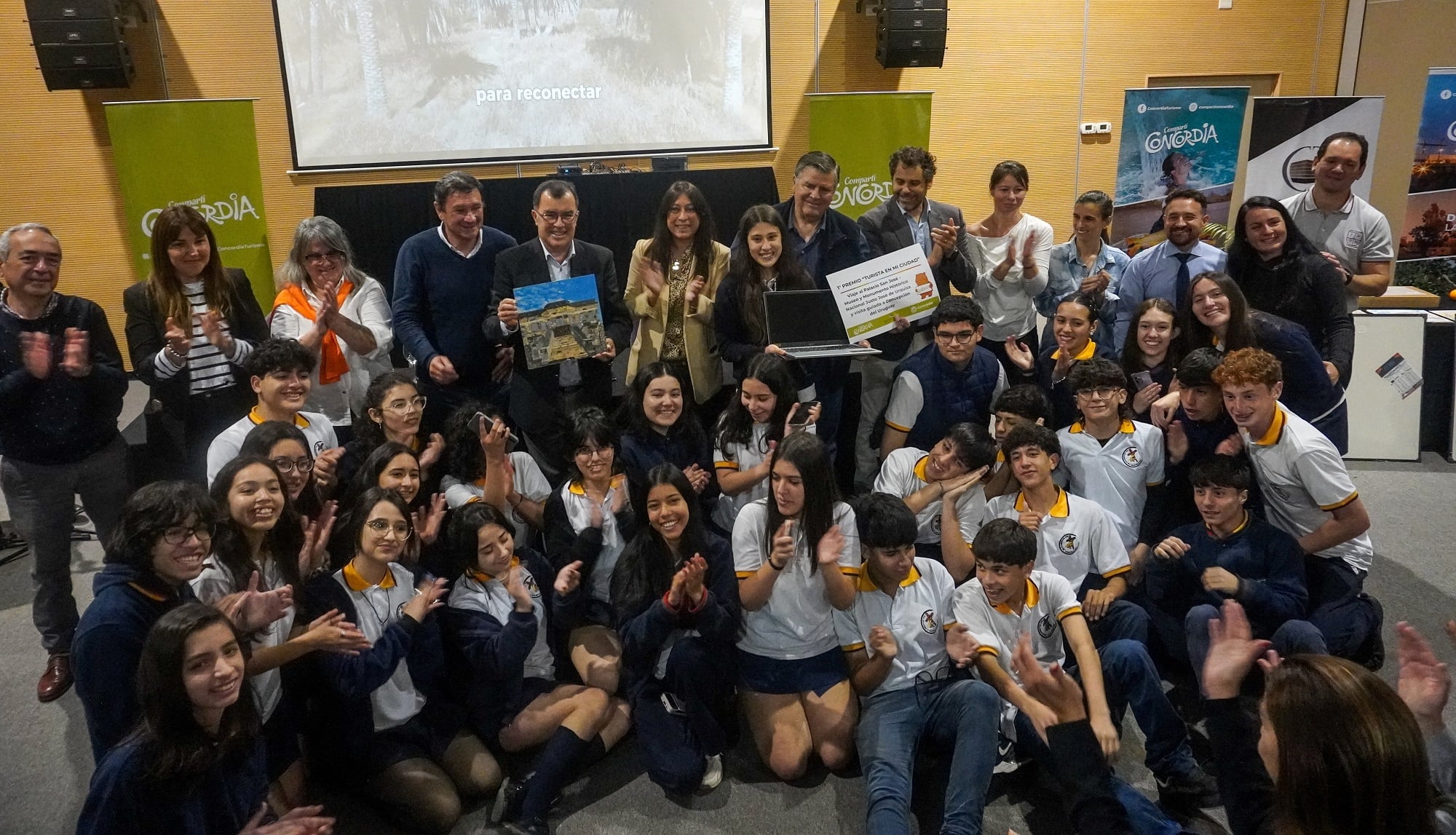 Se entregaron los premios del concurso “Turista en mi Ciudad” en Concordia.