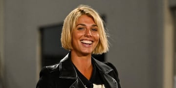 Sara Sklate, la periodista de River, posó con un look deportivo y sorprendió con la calza tendencia de la temporada