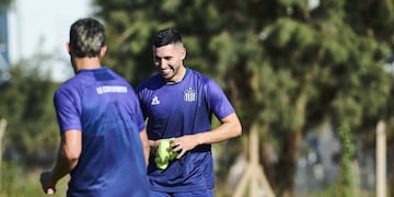 Nahuel Bustos, de nuevo en Talleres, sería titular ante San Lorenzo, donde jugó hasta el final de 2024 (Prensa Talleres)