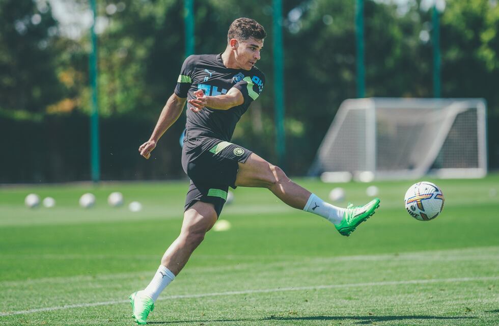 Las primeras imágenes de Julián Álvarez en los entrenamientos del Manchester City