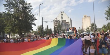 Marcha del Orgullo LGBTIQNB+ en Córdoba, con reclamos para que el Estado no se ausente.