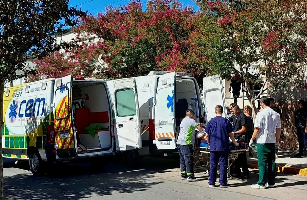 Una mujer y dos hombres se pelearon a machetazos en La Cumbre y debieron ser hospitalizados