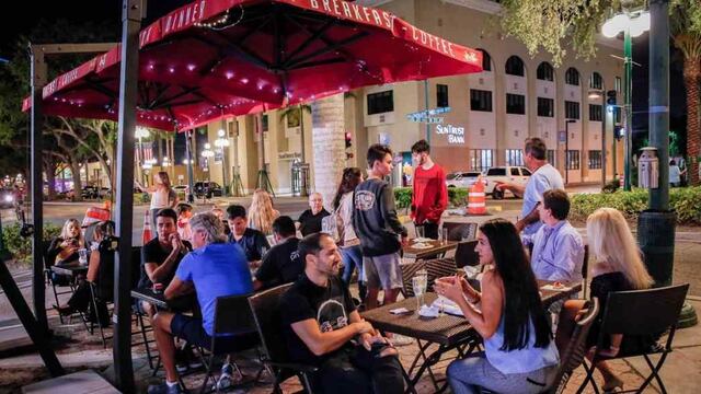 GOLPEADOS. Los restaurantes es el rubro más golpeados por la cuarentena, en sus niveles de facturación. (La Voz)