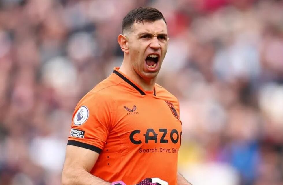 El futuro del “Dibu” Martínez: cuáles son los tres clubes de Inglaterra que quieren tenerlo