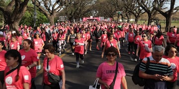 Cómo inscribirse a la caminata por la lucha contra el cáncer de mama