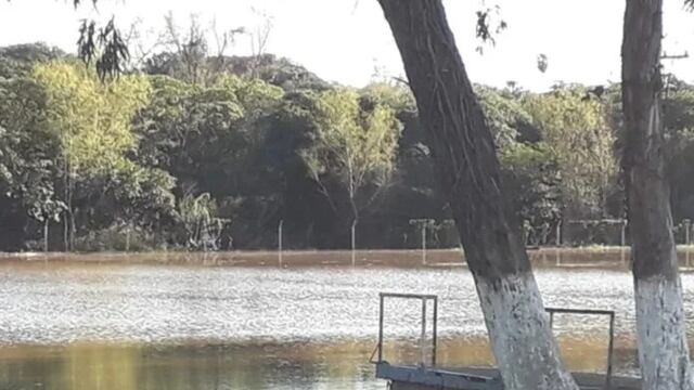 El río Uruguay sigue creciendo y suspenden el servicio de balsa en El Soberbio.