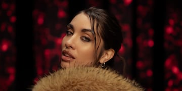 Body semitransparente y total white: María Becerra se llevó todas las miradas con una producción de fotos al límite de la censura