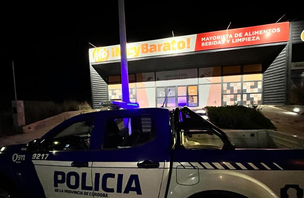 Tensión en Río Cuarto: 17 detenidos en un intento de saqueo a un supermercado y otros locales