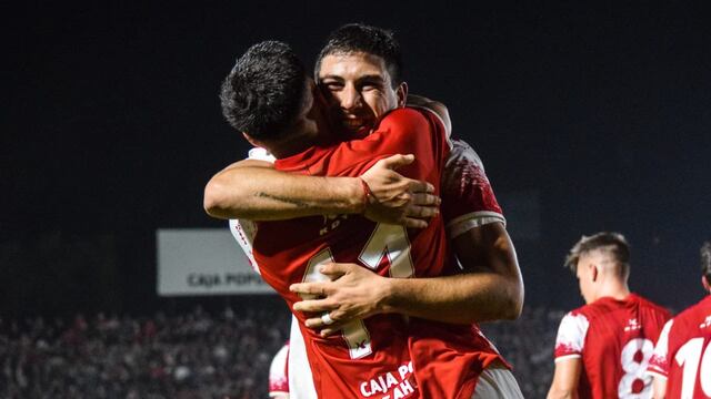 San Martín ganó y sigue sumando