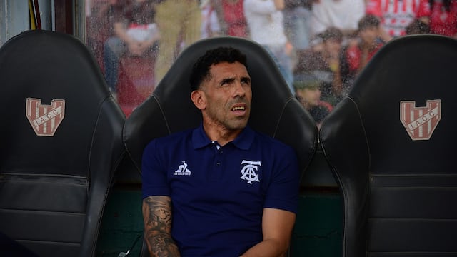 Con línea de cuatro o de cinco. ¿Un cambio o más? Carlos Tevez quiere dar un zarpazo con Talleres en la Bombonera.