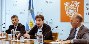 Melella y Carmona firmaron una carta intención que crea la subsede de cancillería en la provincia