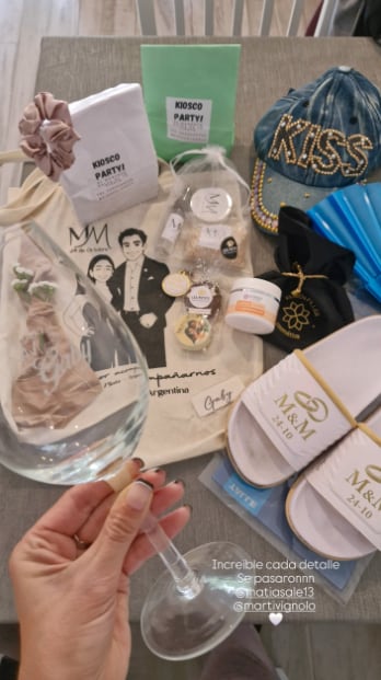 Los souvenirs que dieron Matías Alé y Martina Vignolo en su casamiento.