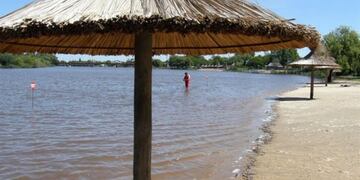 Playa Solar del Este de Gualeguaychú evalúa no abrir esta temporada.